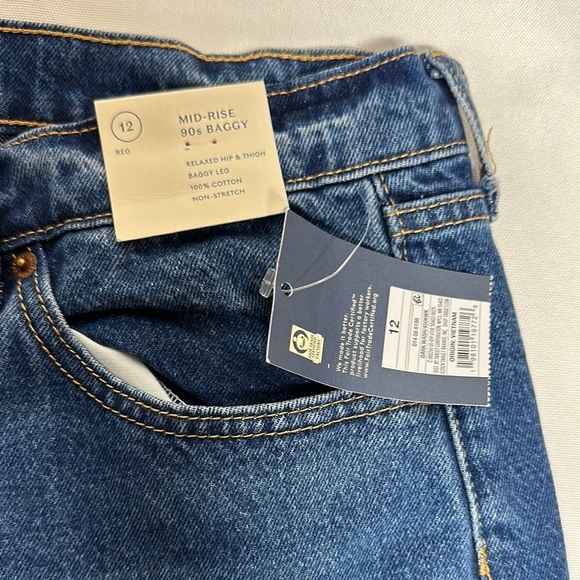 Universal Thread Women's Flare & Wide Leg Jeans - Blue - Picture 2 of 10